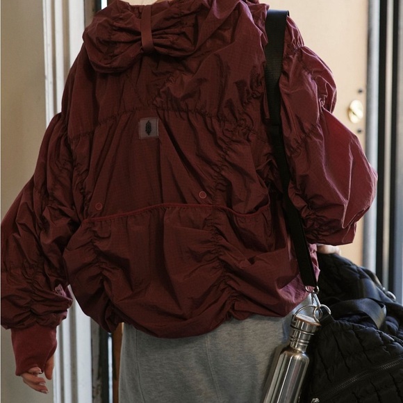 NWOT FREE PEOPLE FP movement happy camper pullover S - Picture 2 of 4